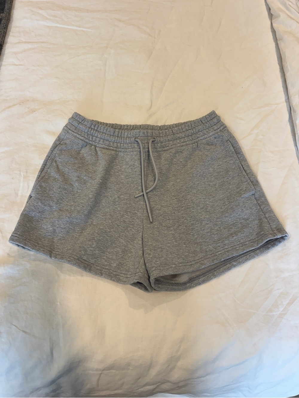 Athleta Gray Women's Knit Sweatpant Shorts Size Small Like New